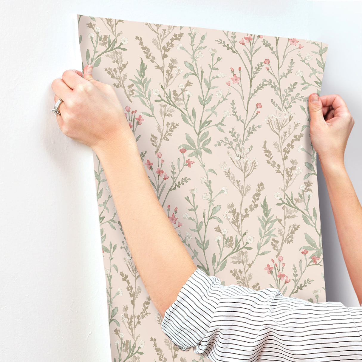 Chesapeake 4191-83020 Laverne Blush Wildflowers Wallpaper