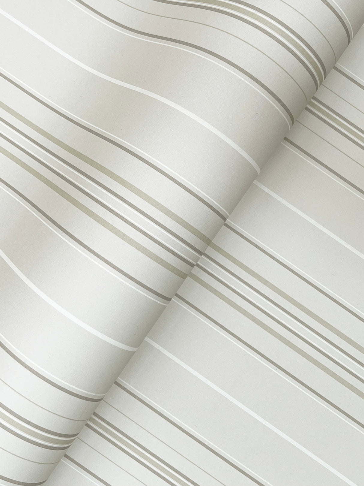 Chesapeake 4192-83451 Lascelle Light Grey Modern Pinstripe W