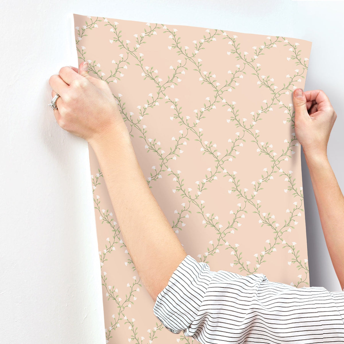 Rifle Paper Co. 4212-84386 Bellflower Rose Wallpaper