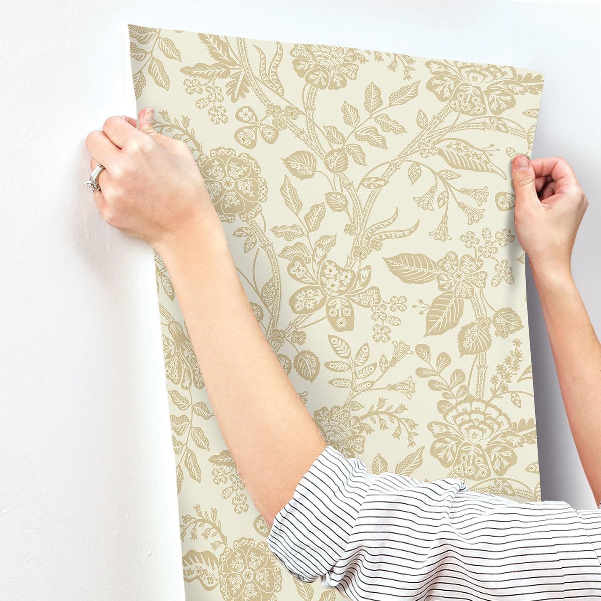 Rifle Paper Co. 4212-84400 Gracie Garden Gold & Linen Wallpaper