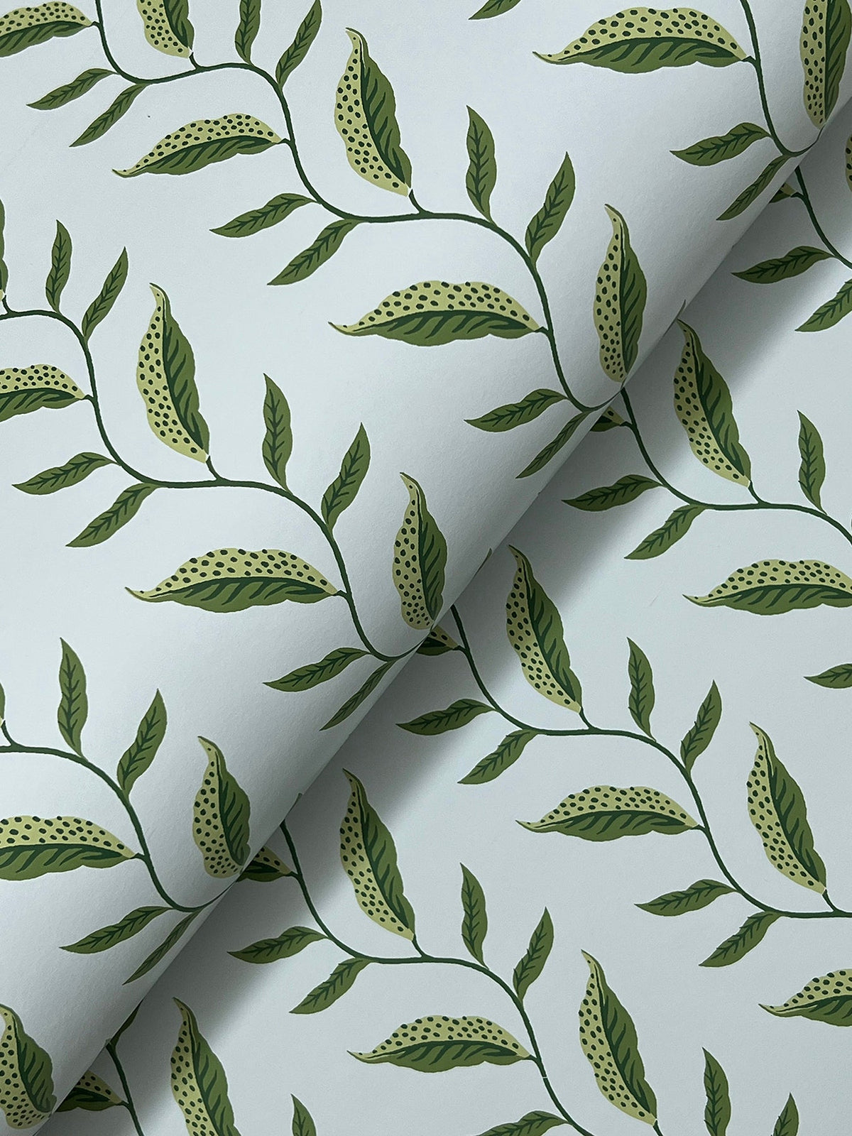 Rifle Paper Co. 4212-84406 Seagrass Blue Wallpaper
