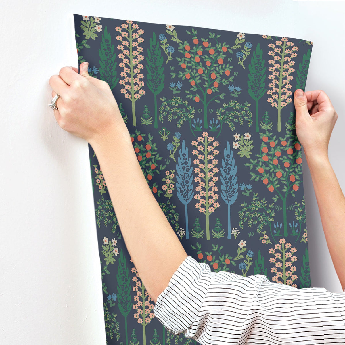 Rifle Paper Co. 4212-84412 Fenna Navy Multi Wallpaper
