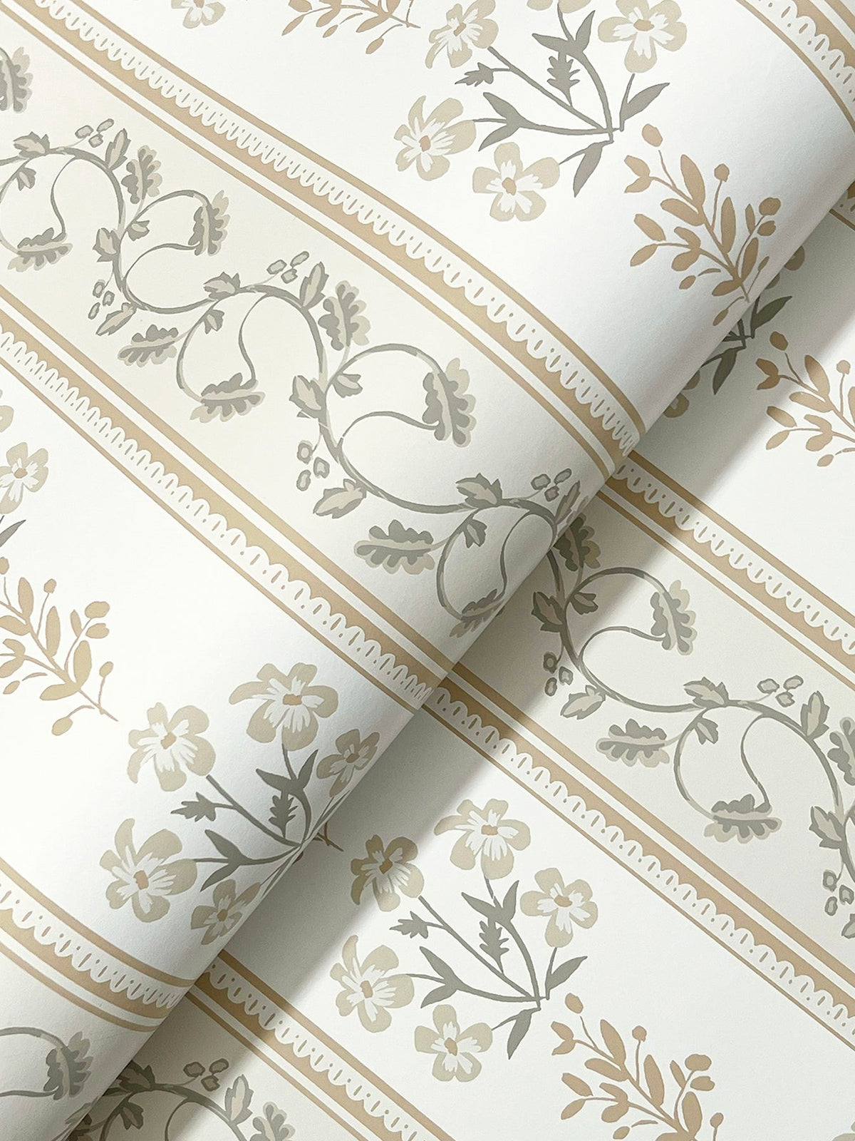 Rifle Paper Co. 4212-84415 Portico White Wallpaper