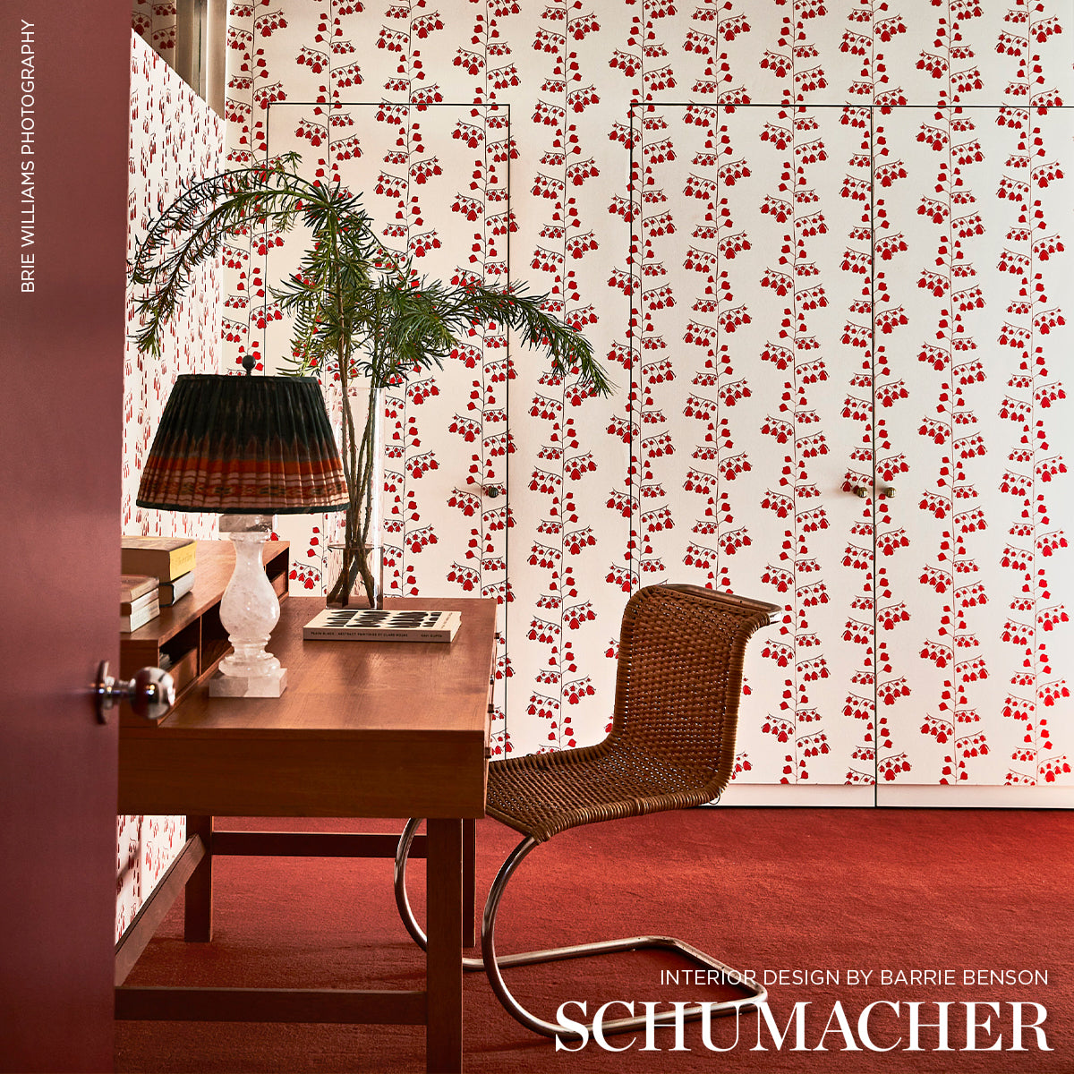 Schumacher 5015861 BLEEDING HEARTS in RED Wallpaper - CLARE