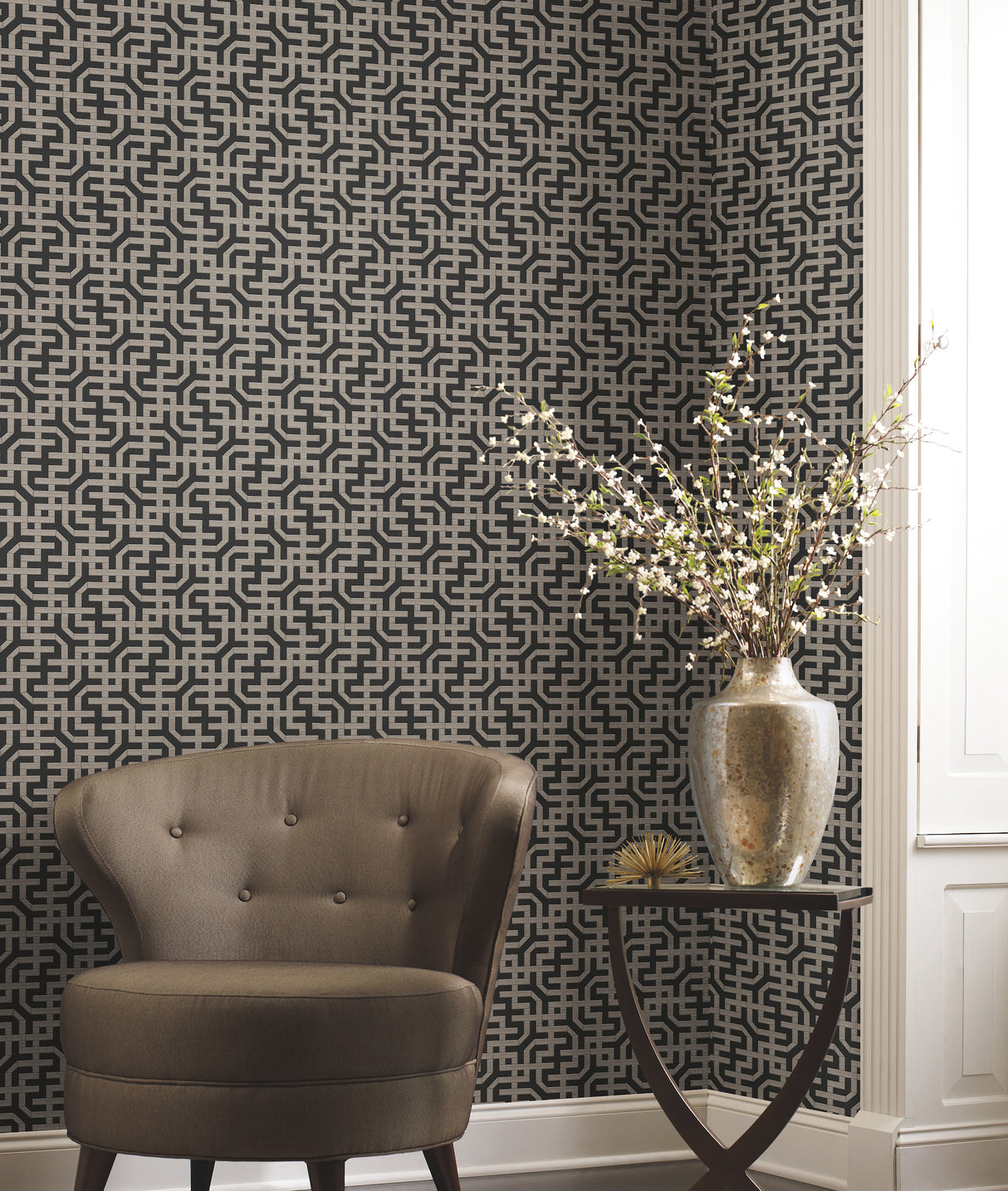 York 5801 Dynastic Lattice Black Wallpaper