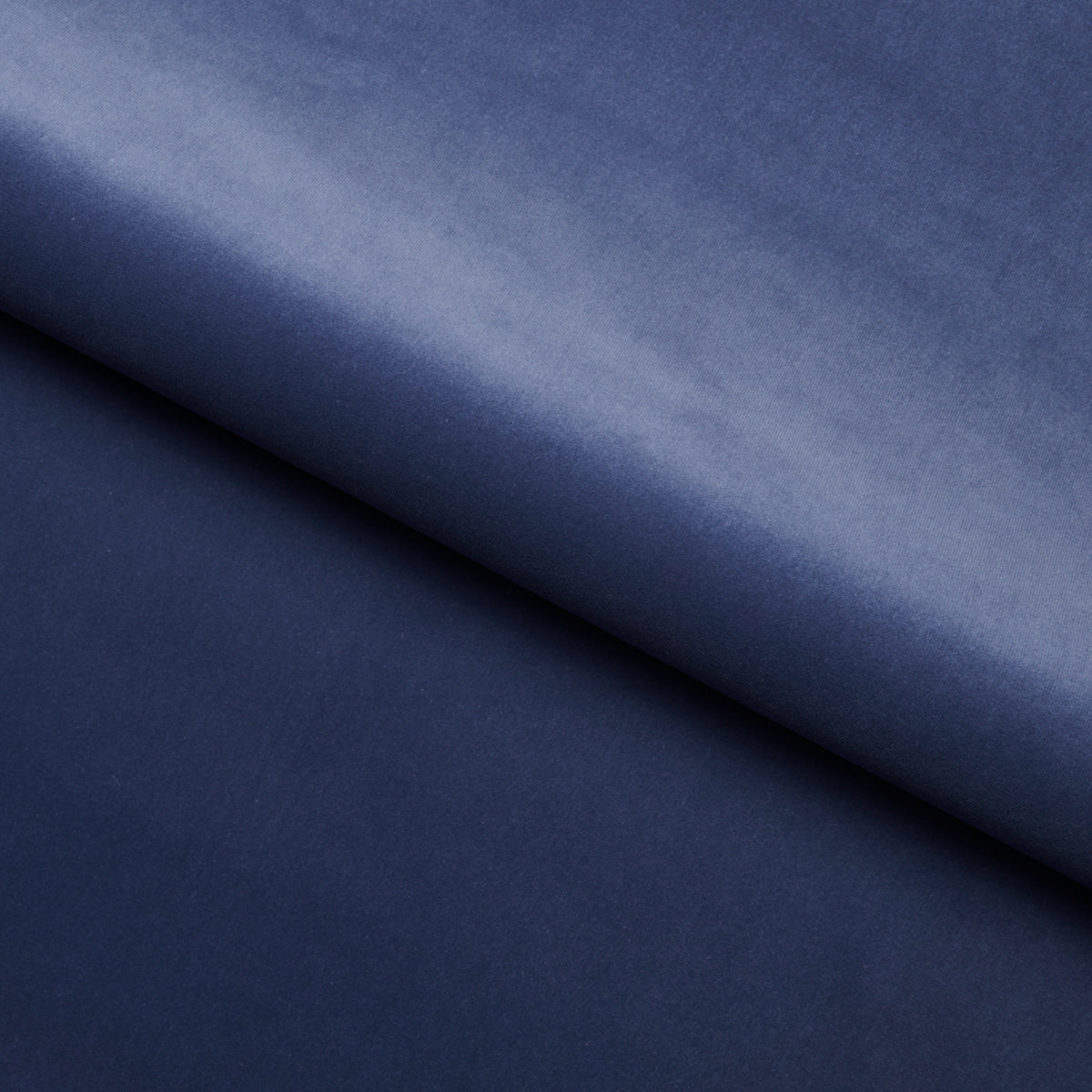 Schumacher 64550 GAINSBOROUGH VELVET in HYACINTH Fabric - PE