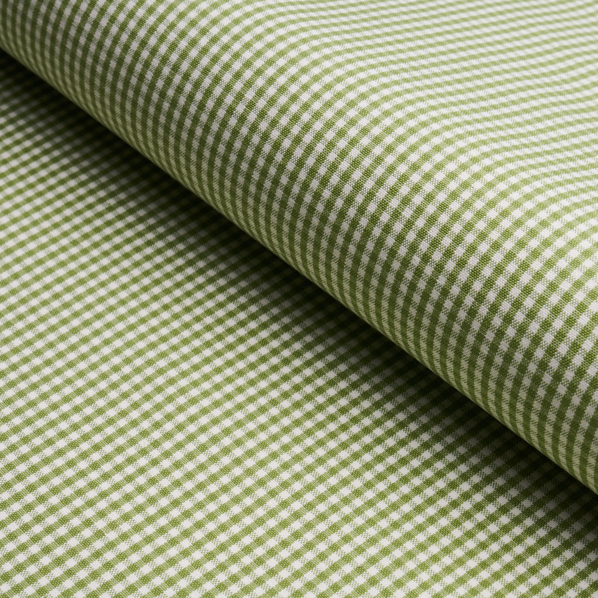 Schumacher 64638 BARNET COTTON CHECK in LEAF Fabric - NEW TR