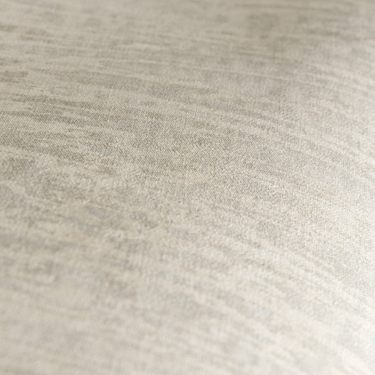 Eade's 64995-sample Silver Grey