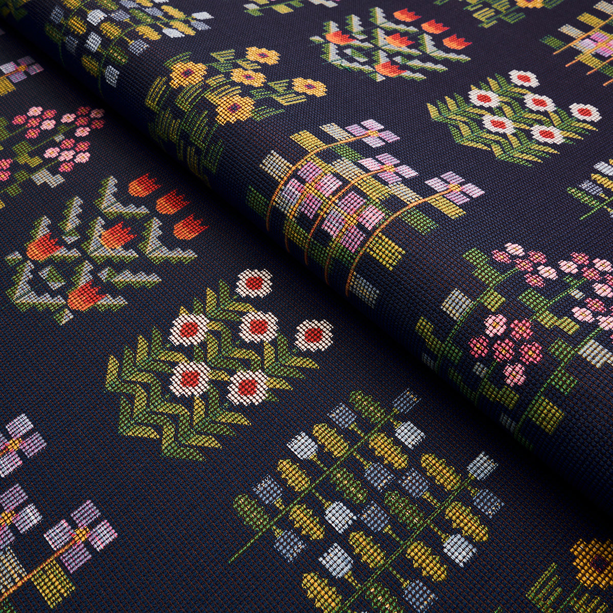 Eade’s MULTI ON NAVY