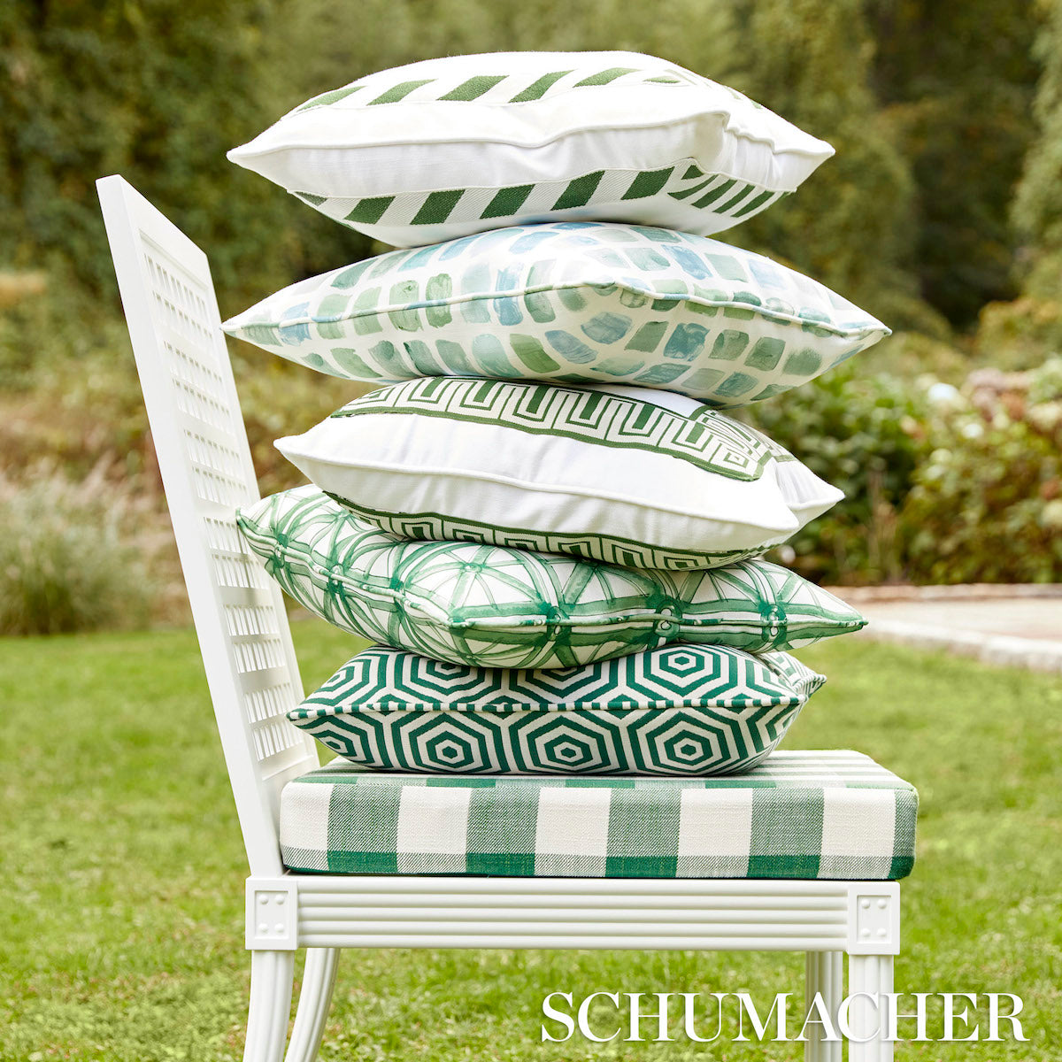 Schumacher 82311 BEES KNEES INDOOR/OUTDOOR in EMERALD Fabric