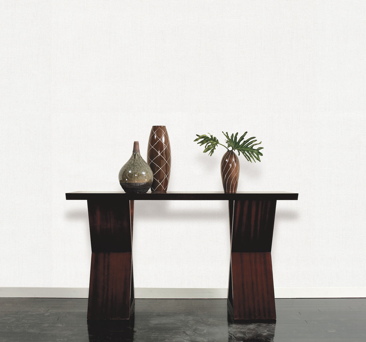 York 83635 Garment Cream Wallpaper