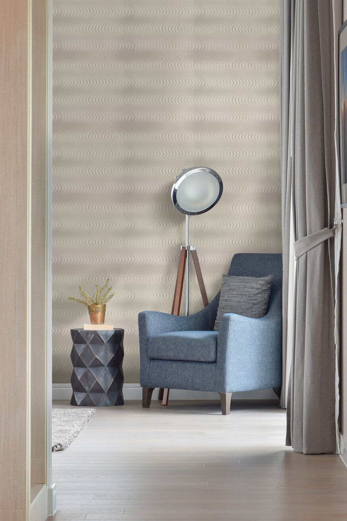 York 83643 Ocean Swell Light Grey Wallpaper