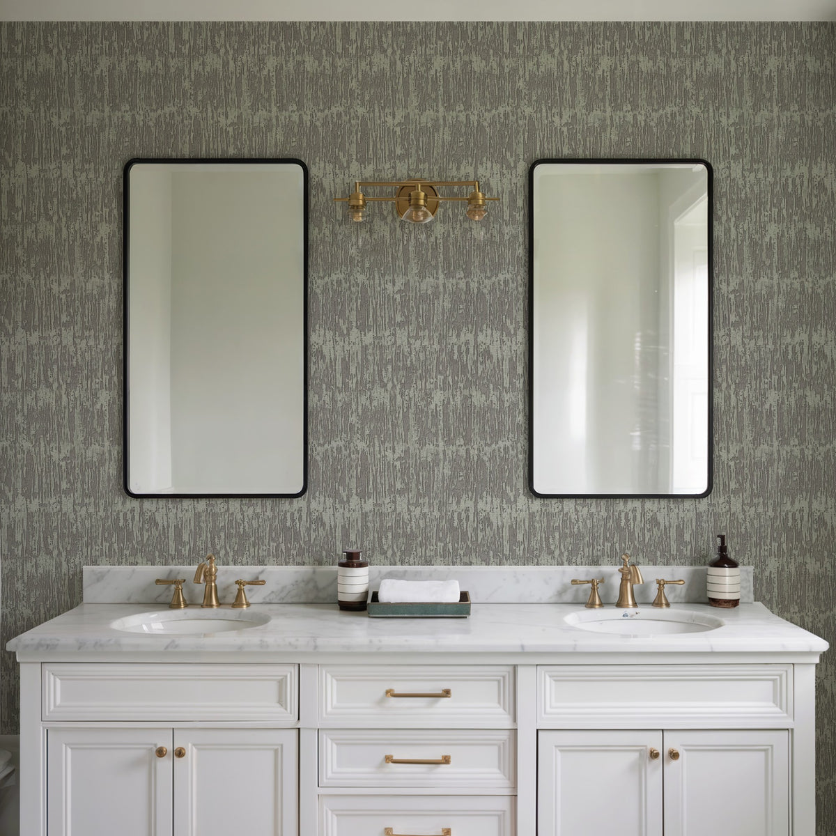 Veer Decor Weathered Slate Silver Wallpaper 8384-AC4
