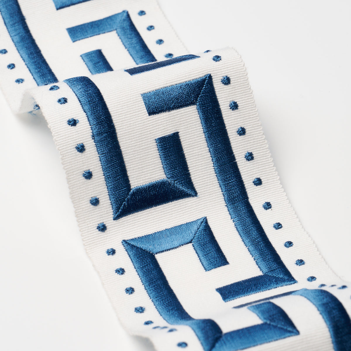 Schumacher 84580 MARGO FRET in MARINE Trim - PALOMA CONTRERA