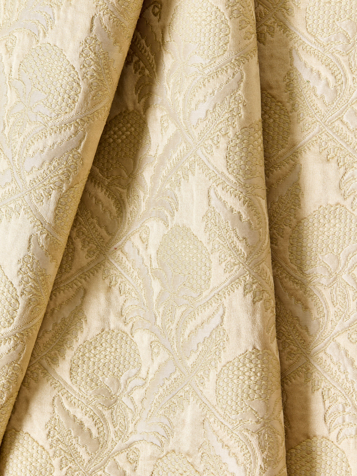 Scalamandre A0 00017588 BEIGE DROGUET LAMPAS Fabric - Eade's Wallpaper