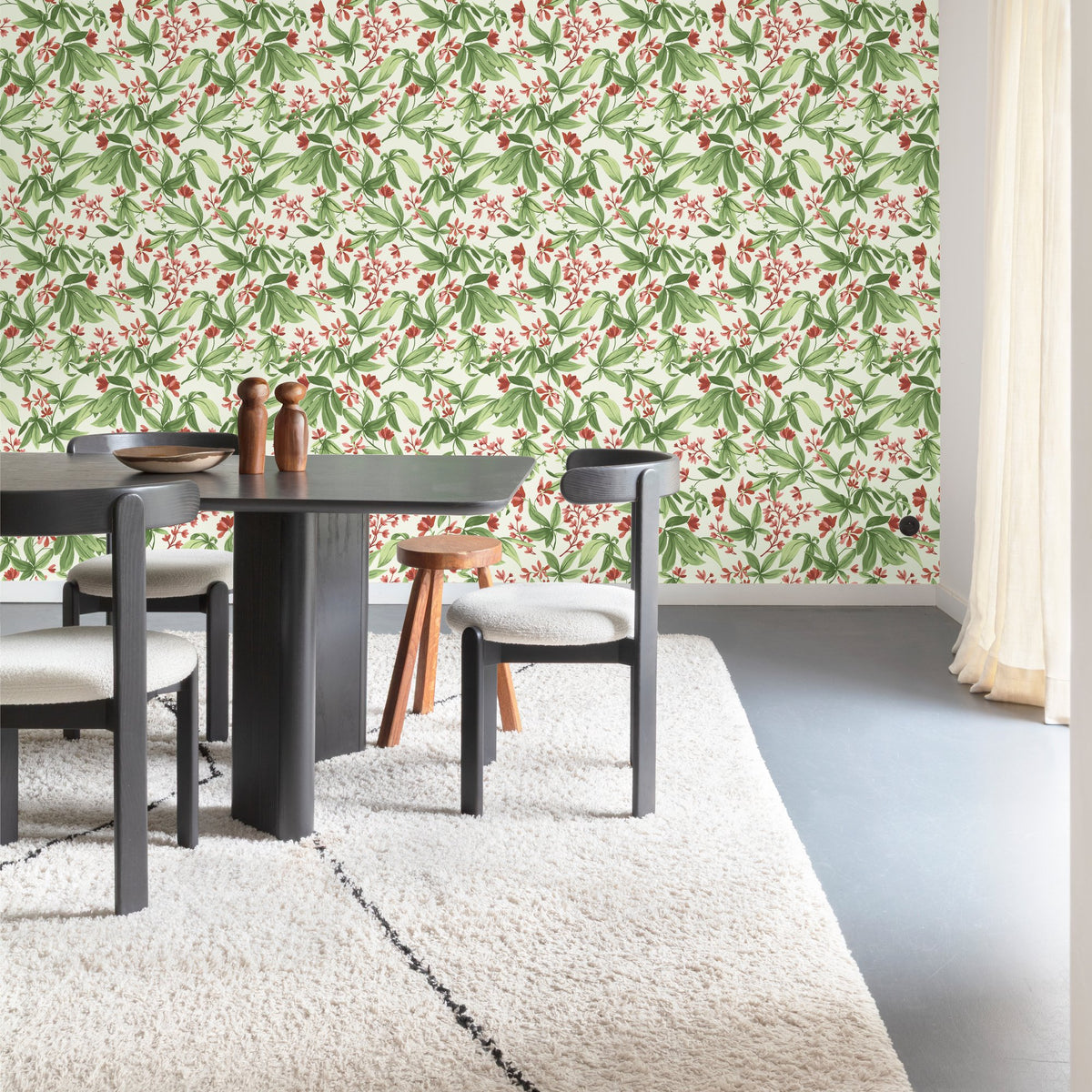 Galerie Inia Classical Floral All-over Green Wallpaper INA80