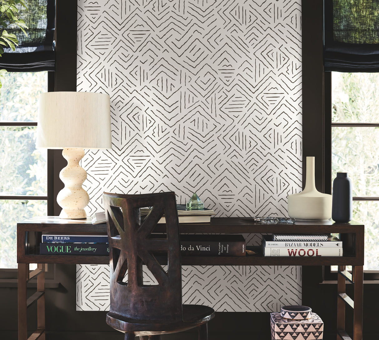 Antonina Vella AB3081 Sirih Black Wallpaper - Eade's Wallpaper