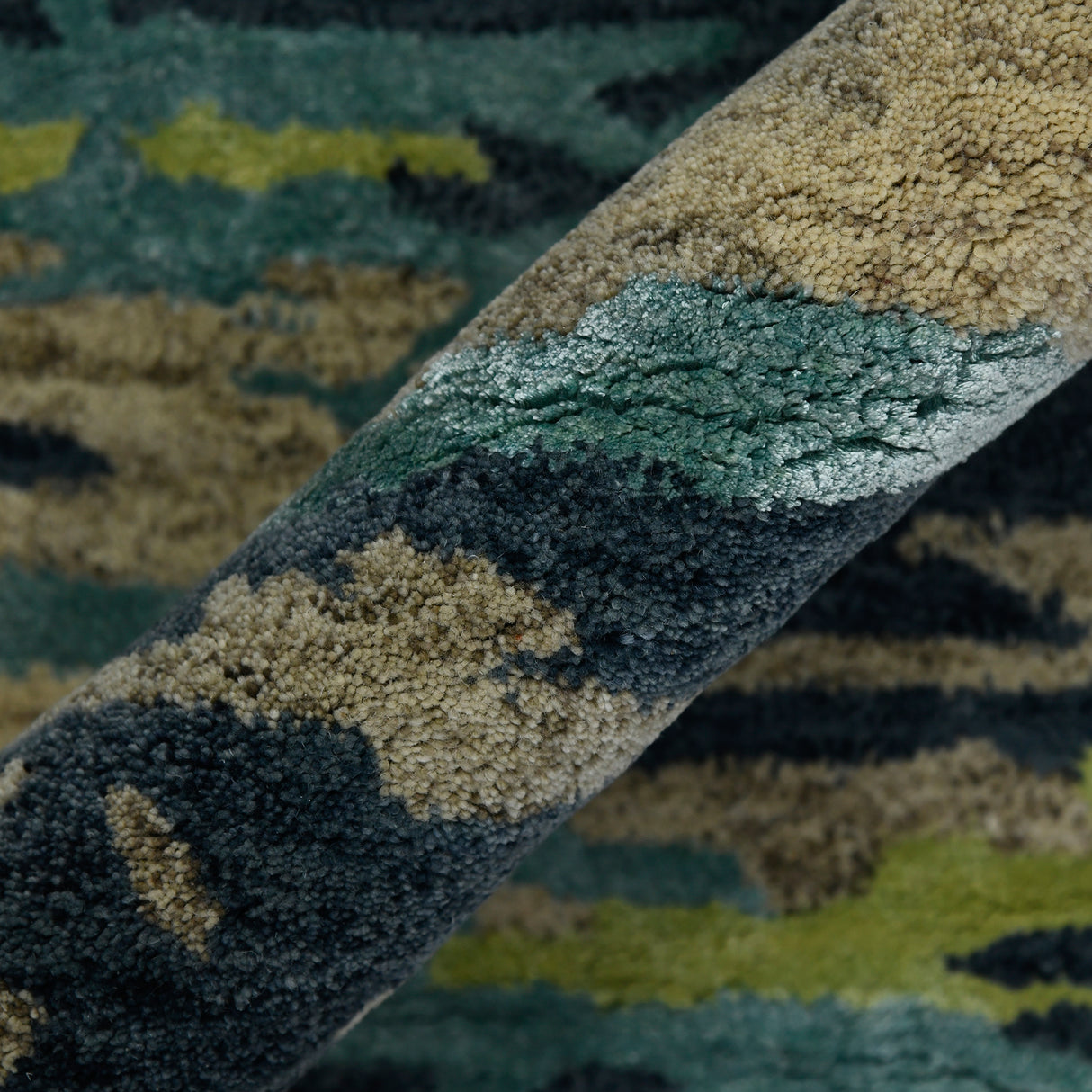 Amer Rugs ABS-2 Abstract Contemporary Area Rug