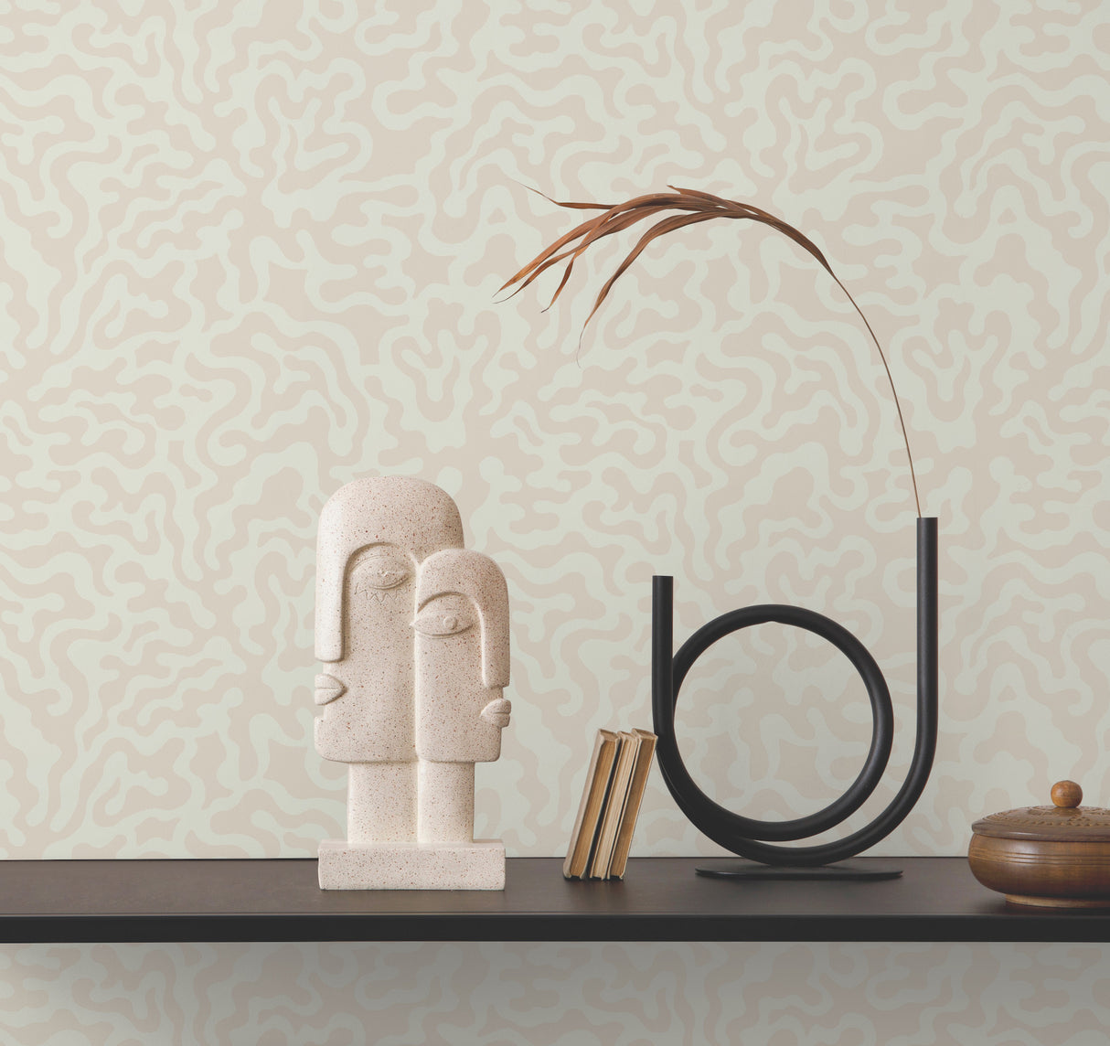 York AG2021 Nebulous Cloud Almond & Metallic Wallpaper