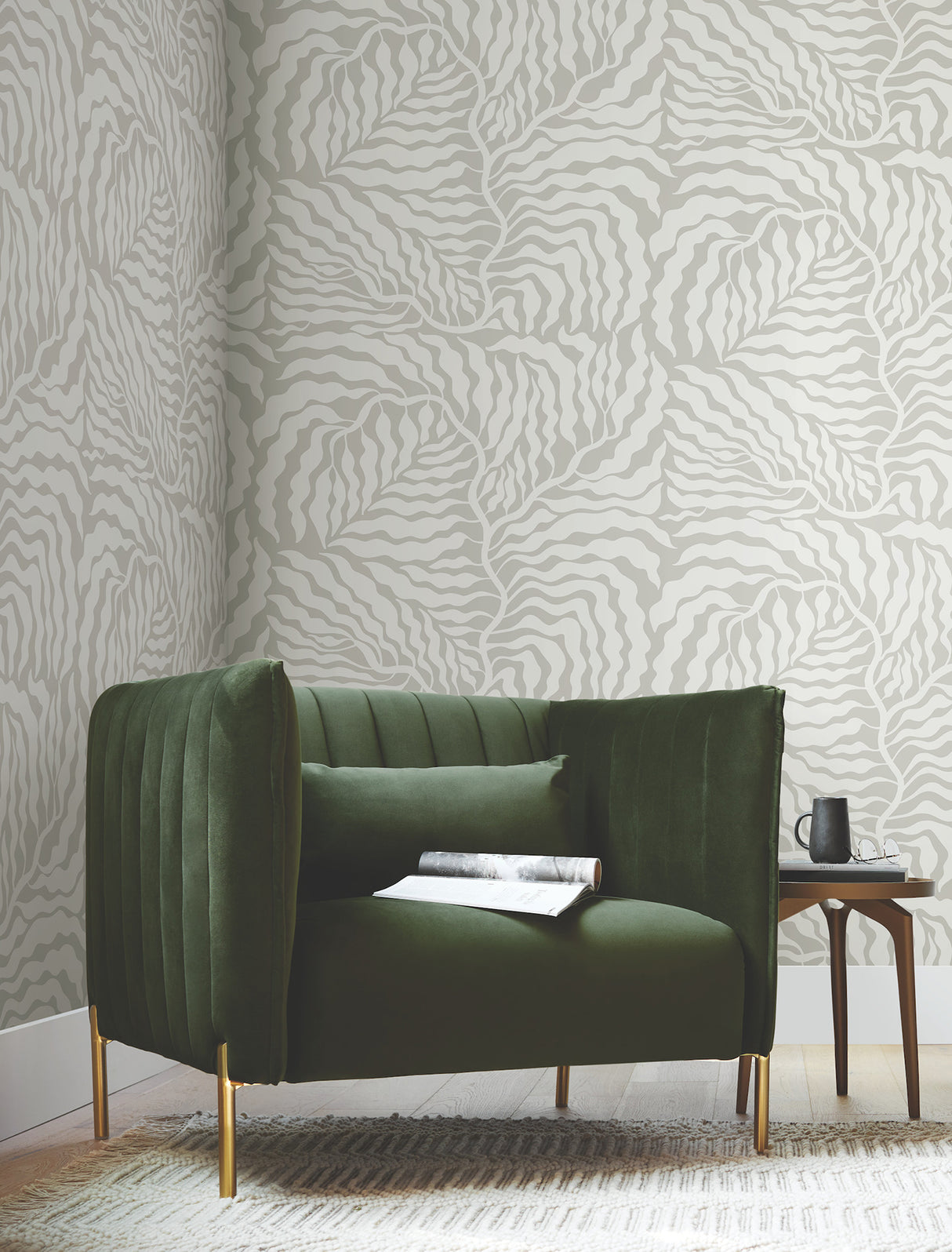 York AG2064 Fern Fronds Grey & White Wallpaper