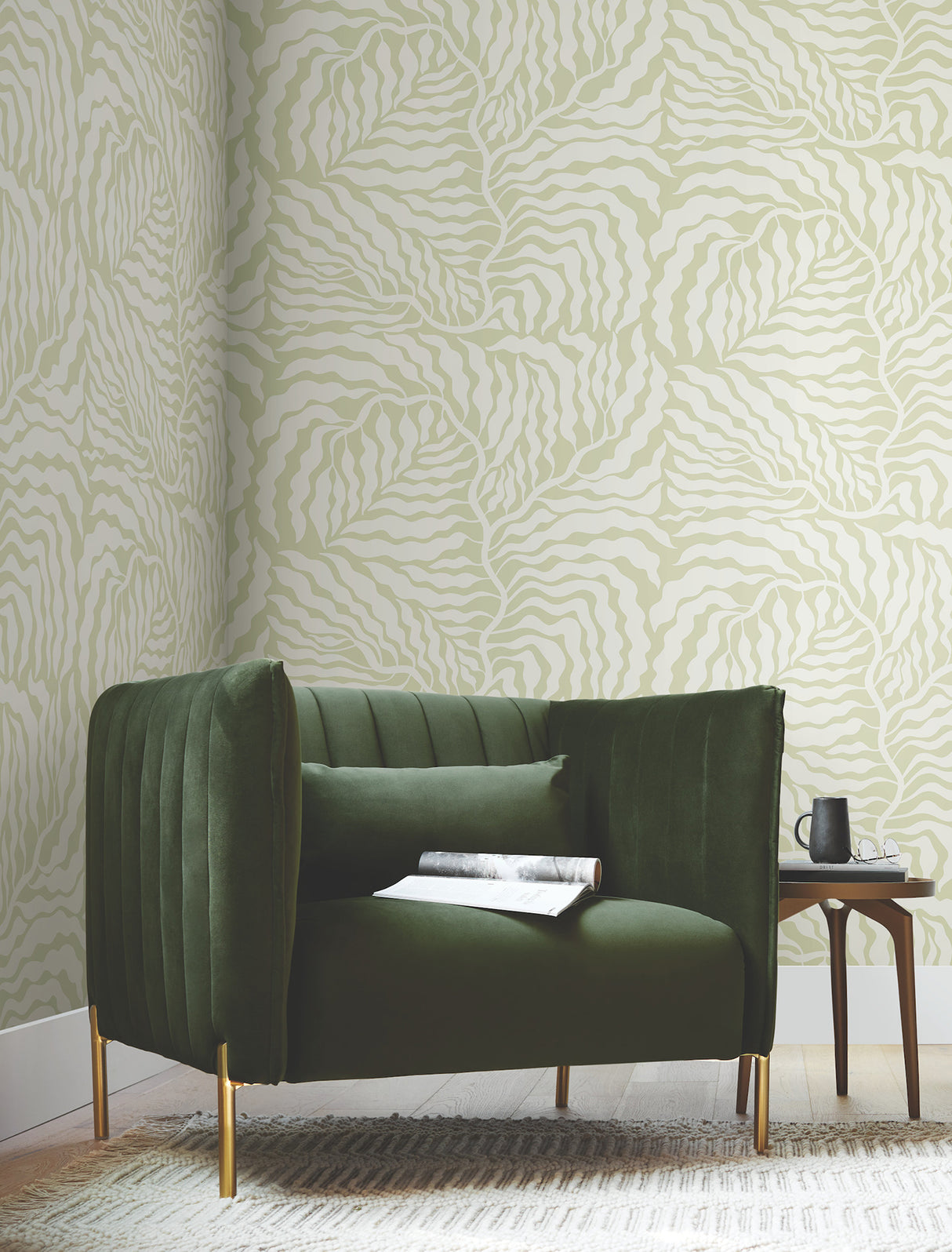 York AG2065 Fern Fronds Light Green & White Wallpaper