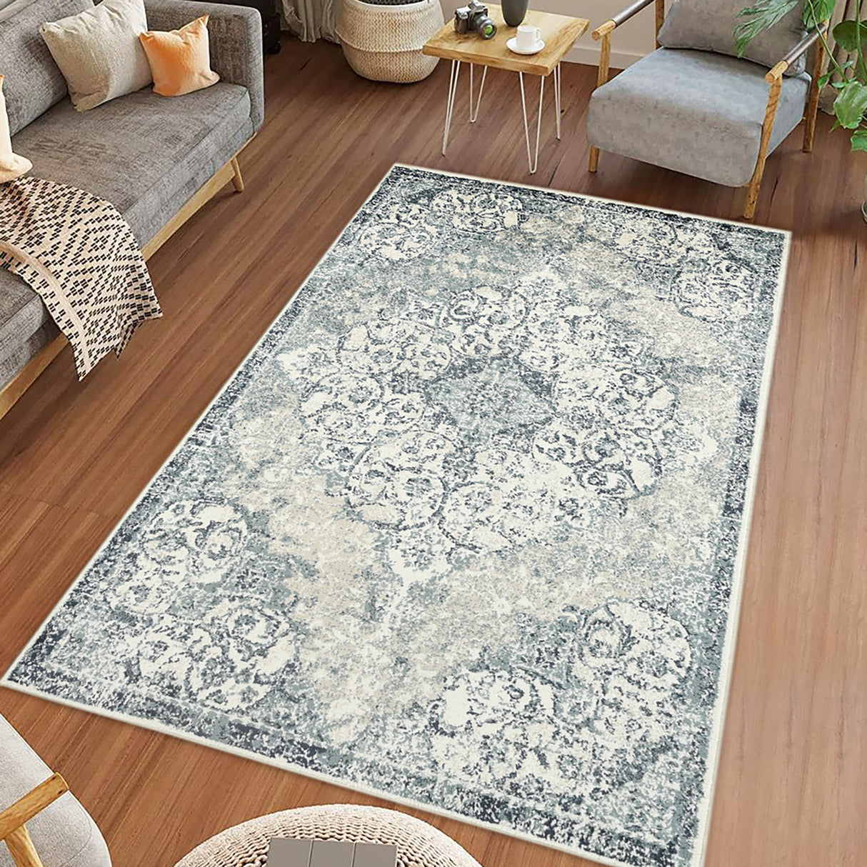 Amer Rugs ALU-6 Allure Classic Medallion /Blue Area Rug