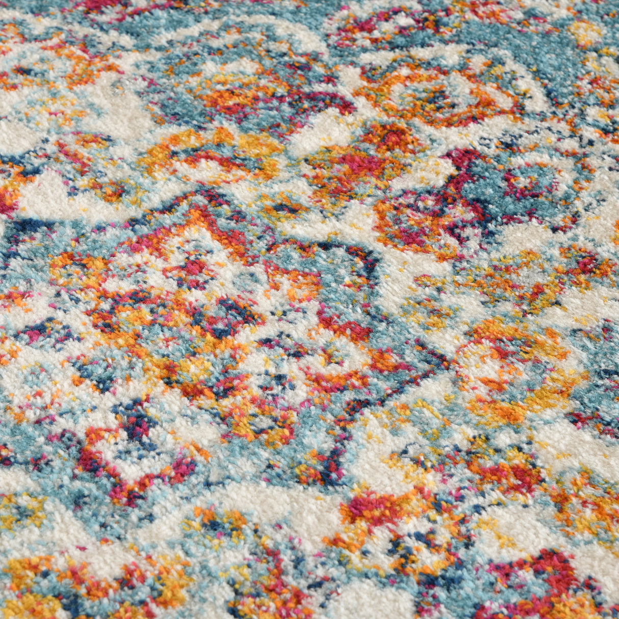 Amer Rugs ALX-81 Alexandria Classic Medallion Area Rug