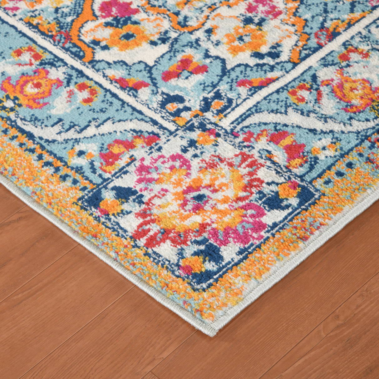 Amer Rugs ALX-82 Alexandria Classic Bordered /Gold Area Rug