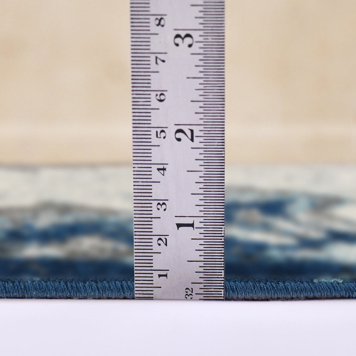 Amer Rugs ALX-86 Alexandria Classic Medallion /Navy Area Rug