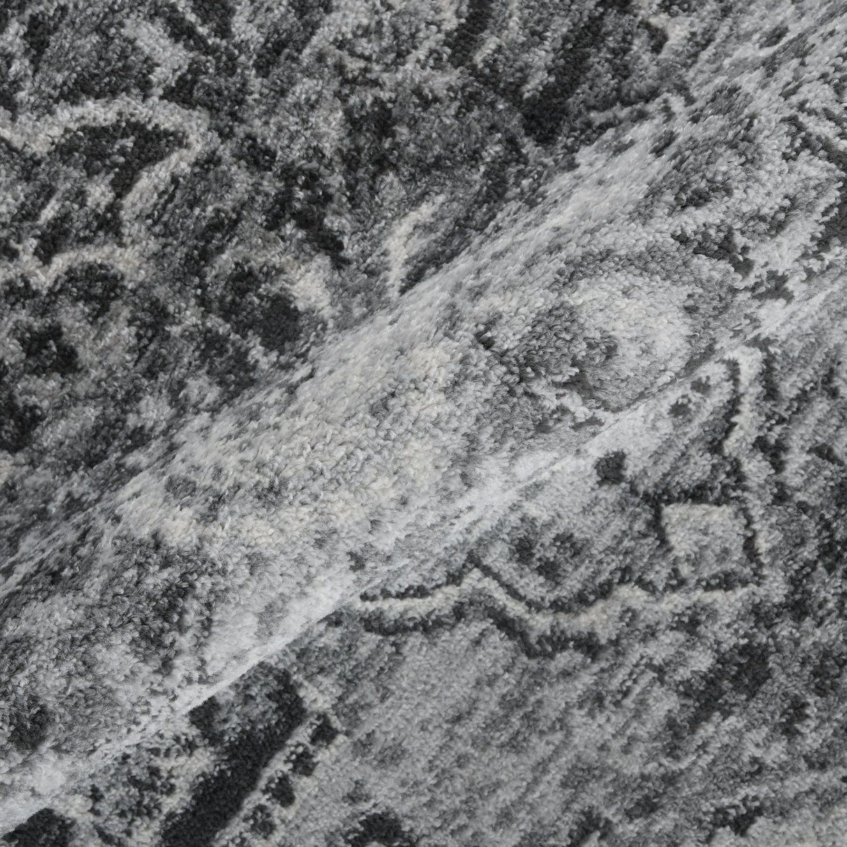 Amer Rugs ALX-88 Alexandria Classic Medallion /Gray Area Rug