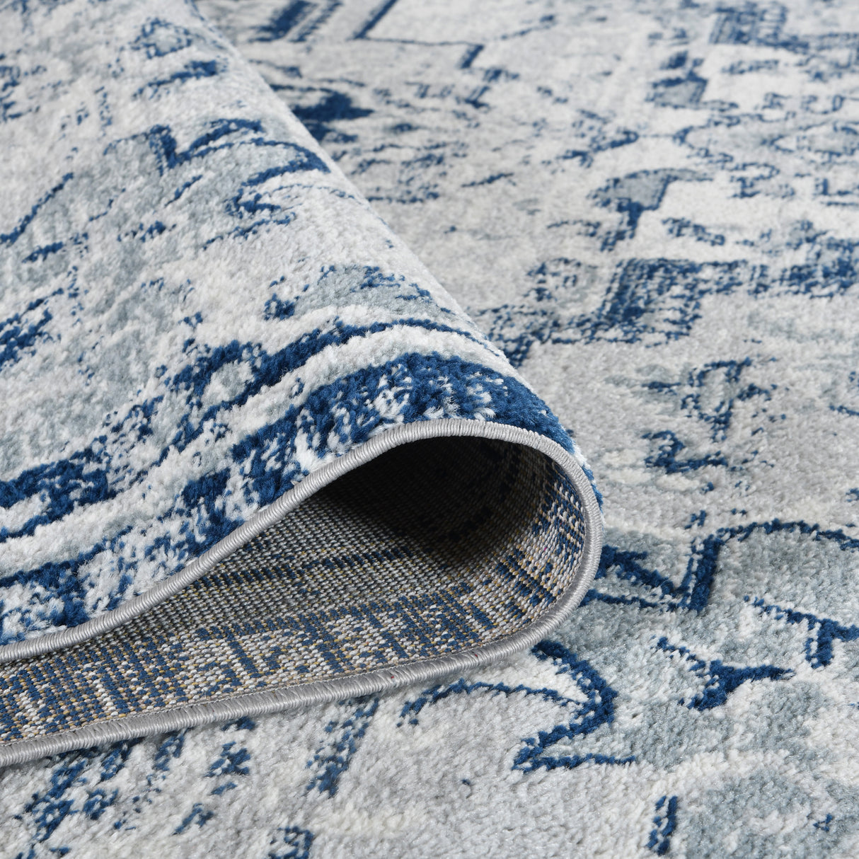 Amer Rugs ALX-92 Alexandria Classic Medallion Runner Rug, 2'6" X 10'3" Area Rug