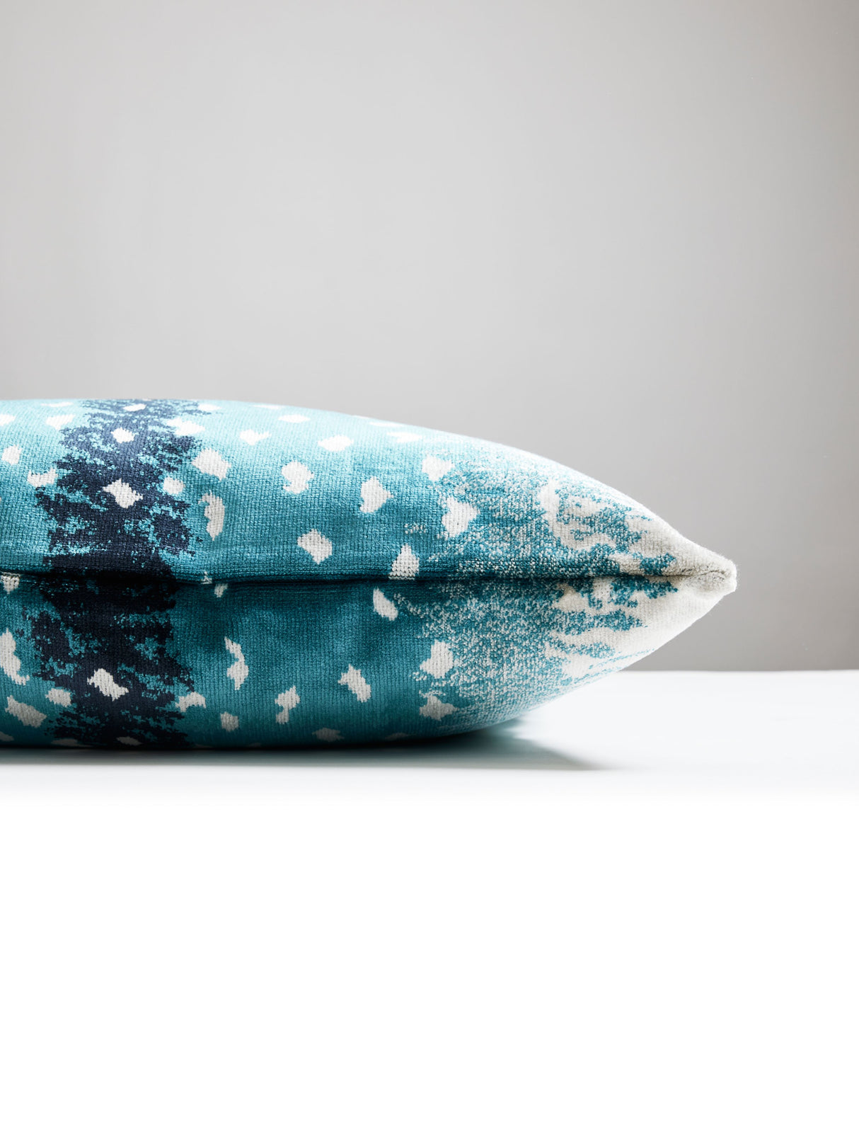 Scalamandre AL 0005BOHEPILL ANTELOPE PILLOW - Pillow Collect