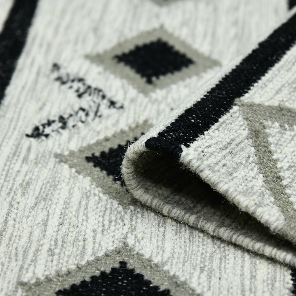 Amer Rugs ARI-4 Artifacts Southwestern Tribal Area Rug