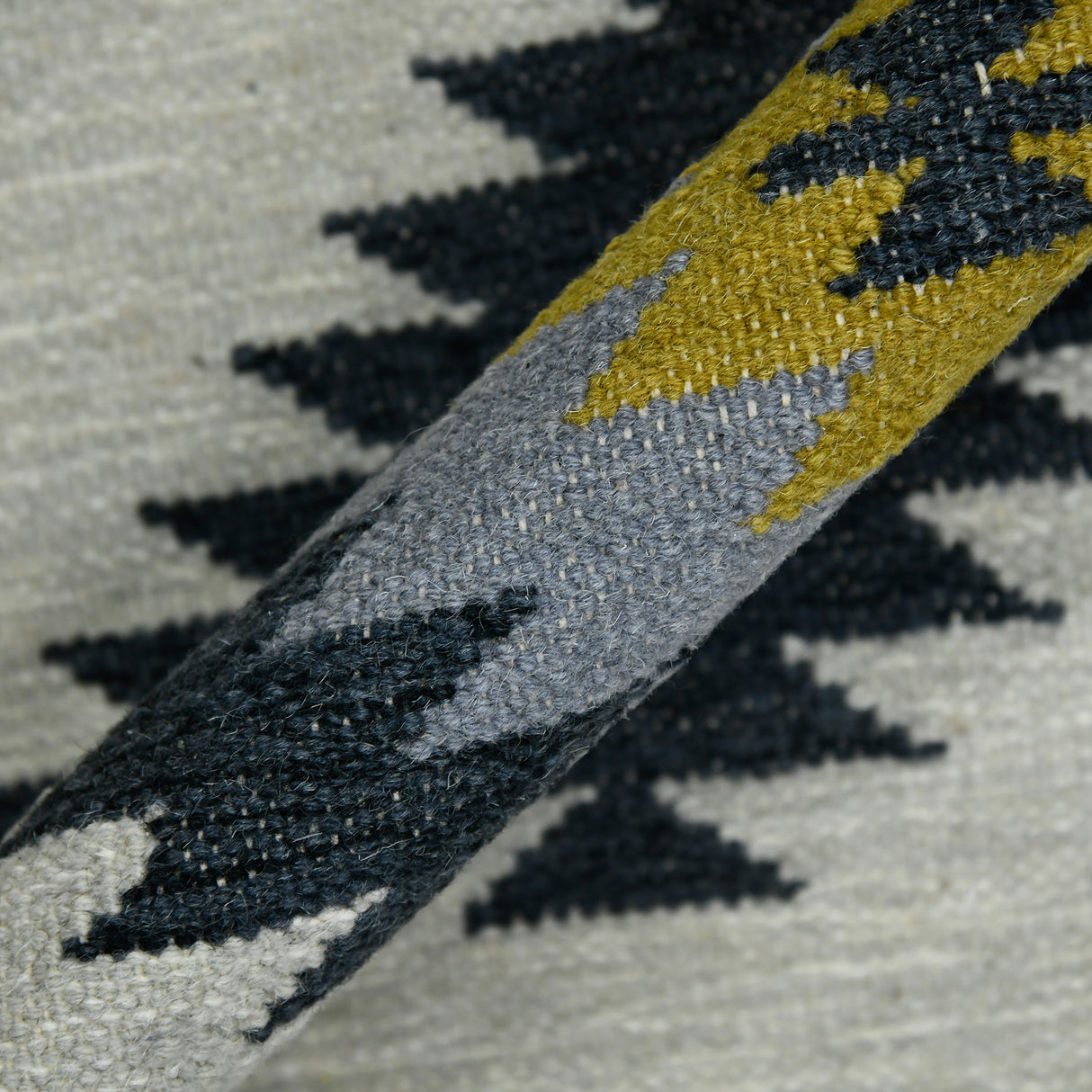 Amer Rugs ARI-5 Artifacts Southwestern Tribal Area Rug