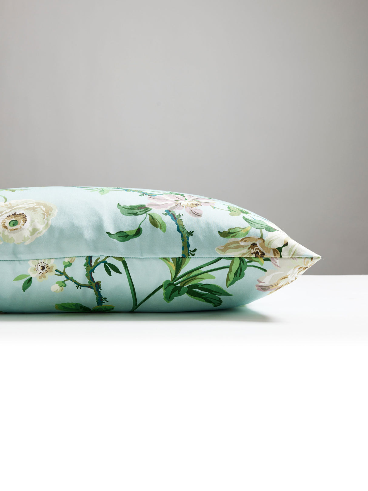 Scalamandre B0 0002SDDK3506 BOTANICAL GARDEN PILLOW - Pillow