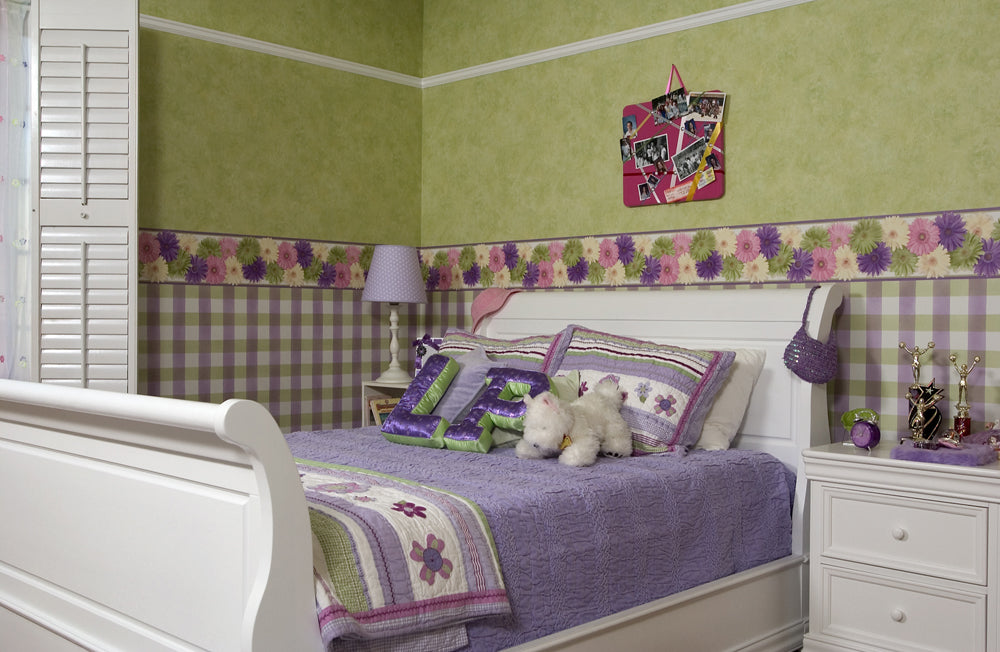 Chesapeake BBC83241B Lakh Purple Daisy Chain Border