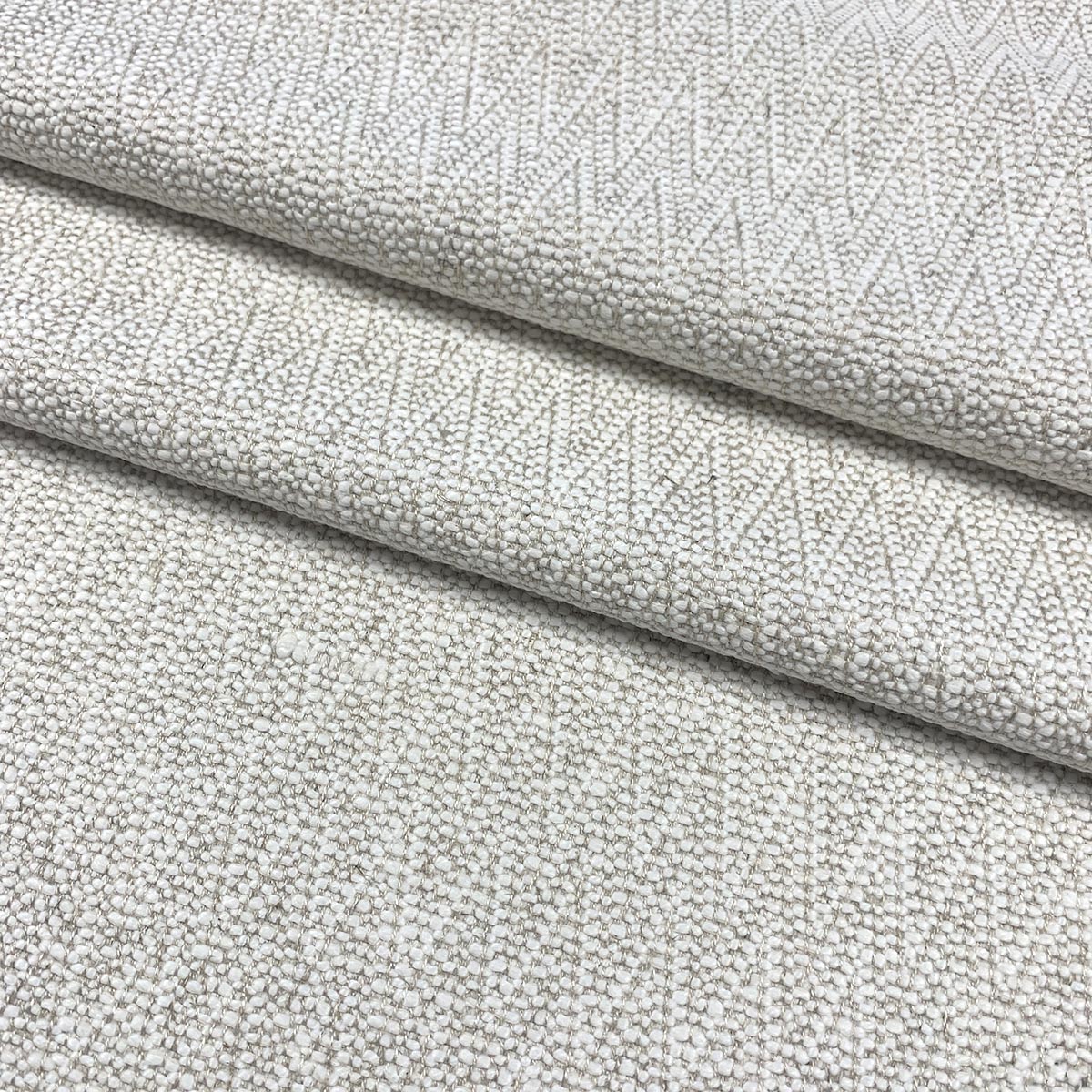 Eade’s BIXY BEIGE BEIGE