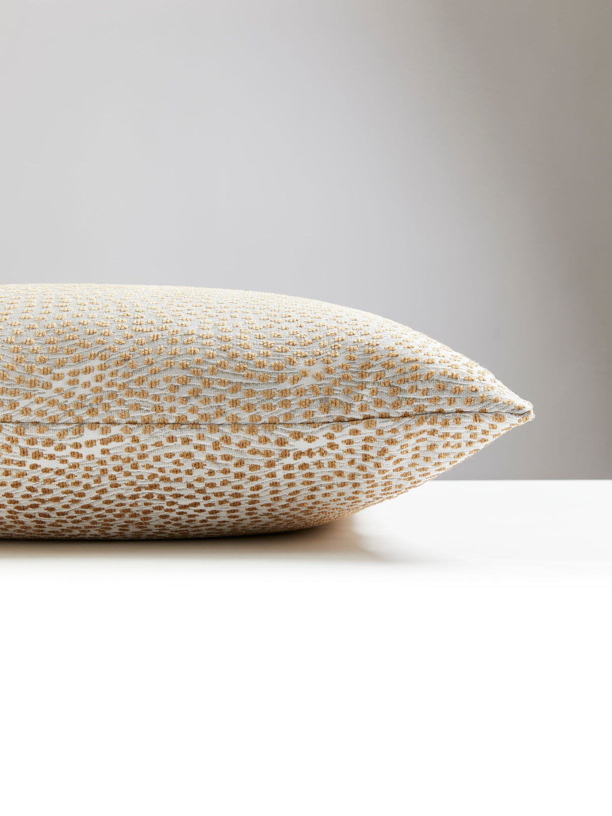 Scalamandre BI 0001FLURRPILL FLURRY PILLOW - Pillow Collecti