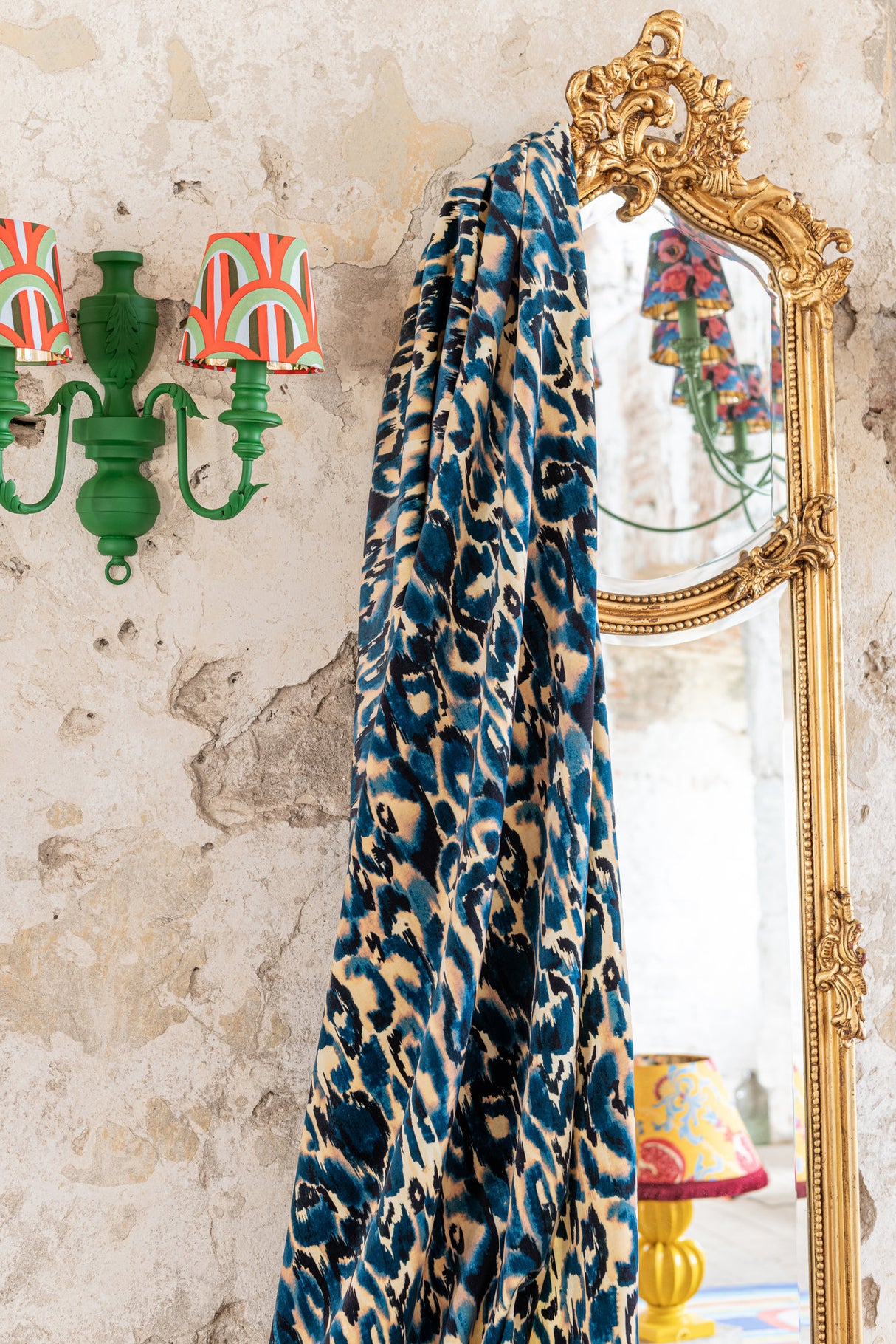 MindtheGap BLU SELVAGGIO - Lifestyle Collection 2024