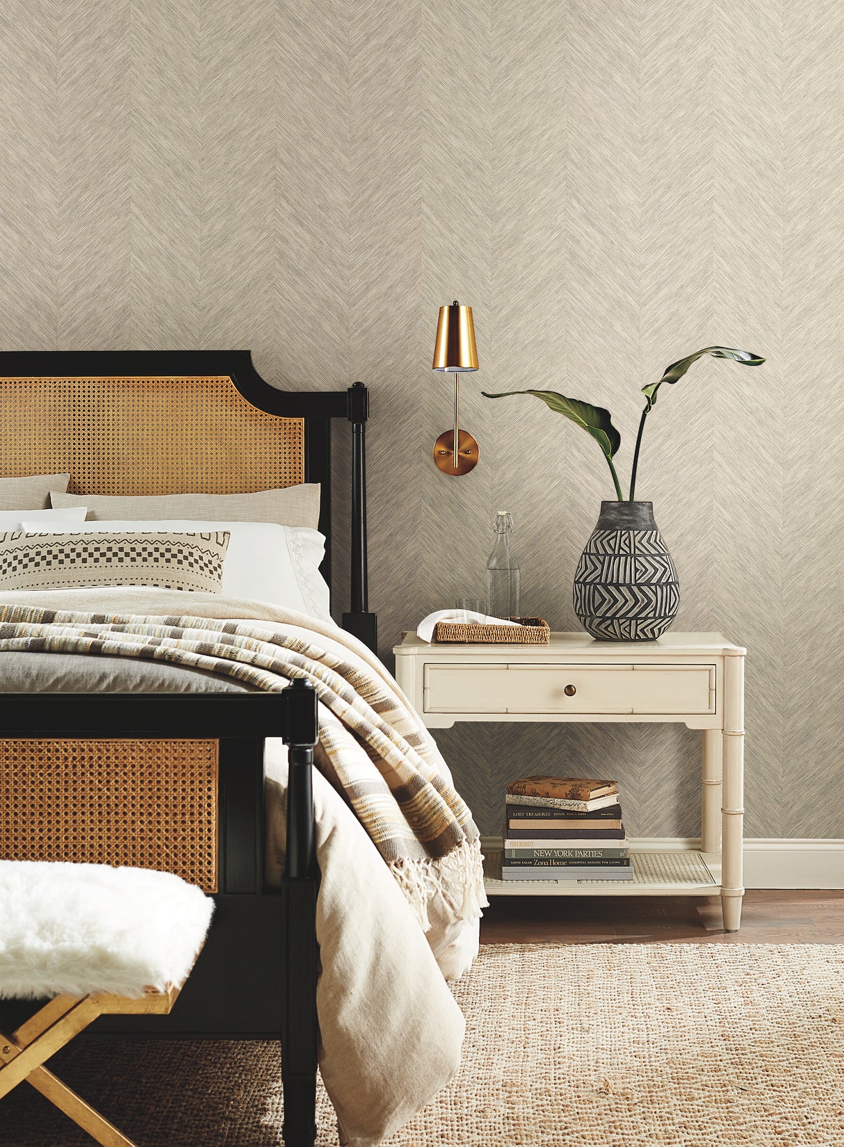 York BO6607 Chevron Cream Metallic Wallpaper