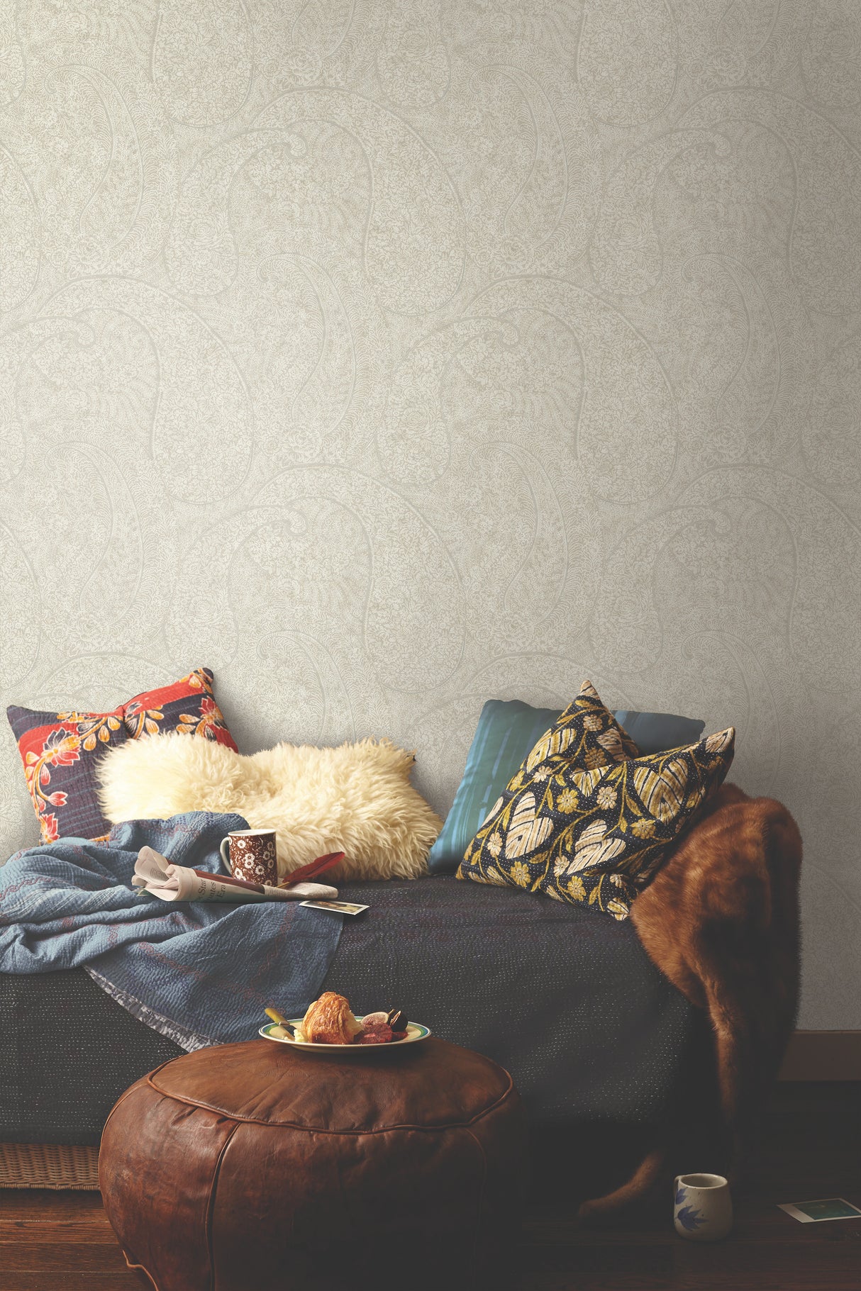 York BO6652 Kashmir Dreams Paisley Off White Wallpaper