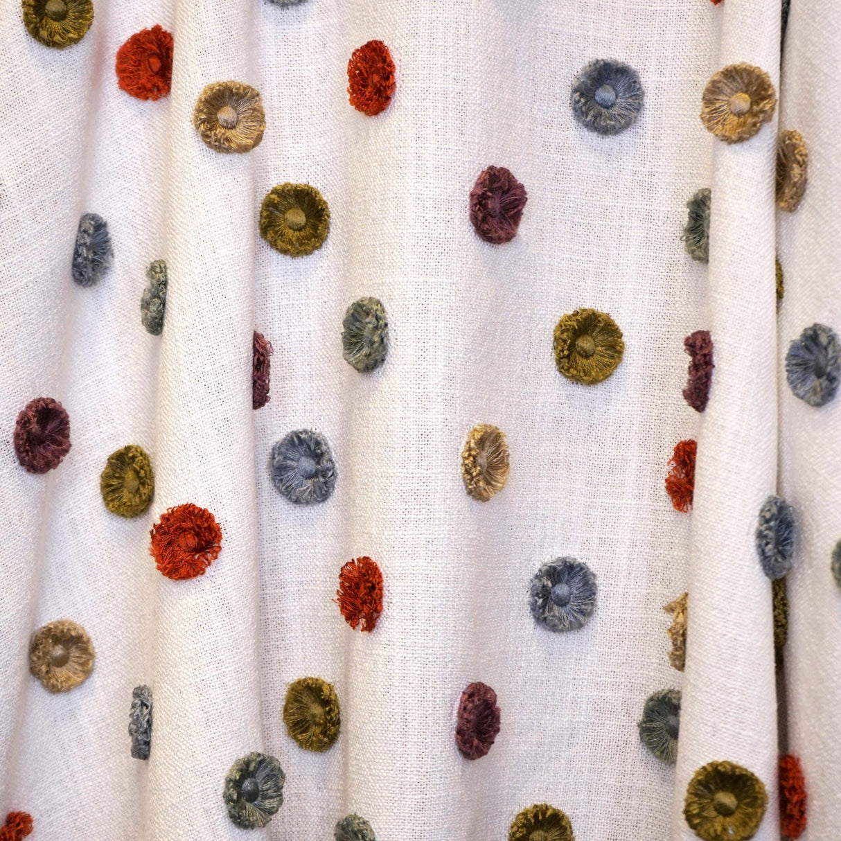 JF Fabrics 91-J9161 BUTTONS Fabric - Eade's Wallpaper & Fabric