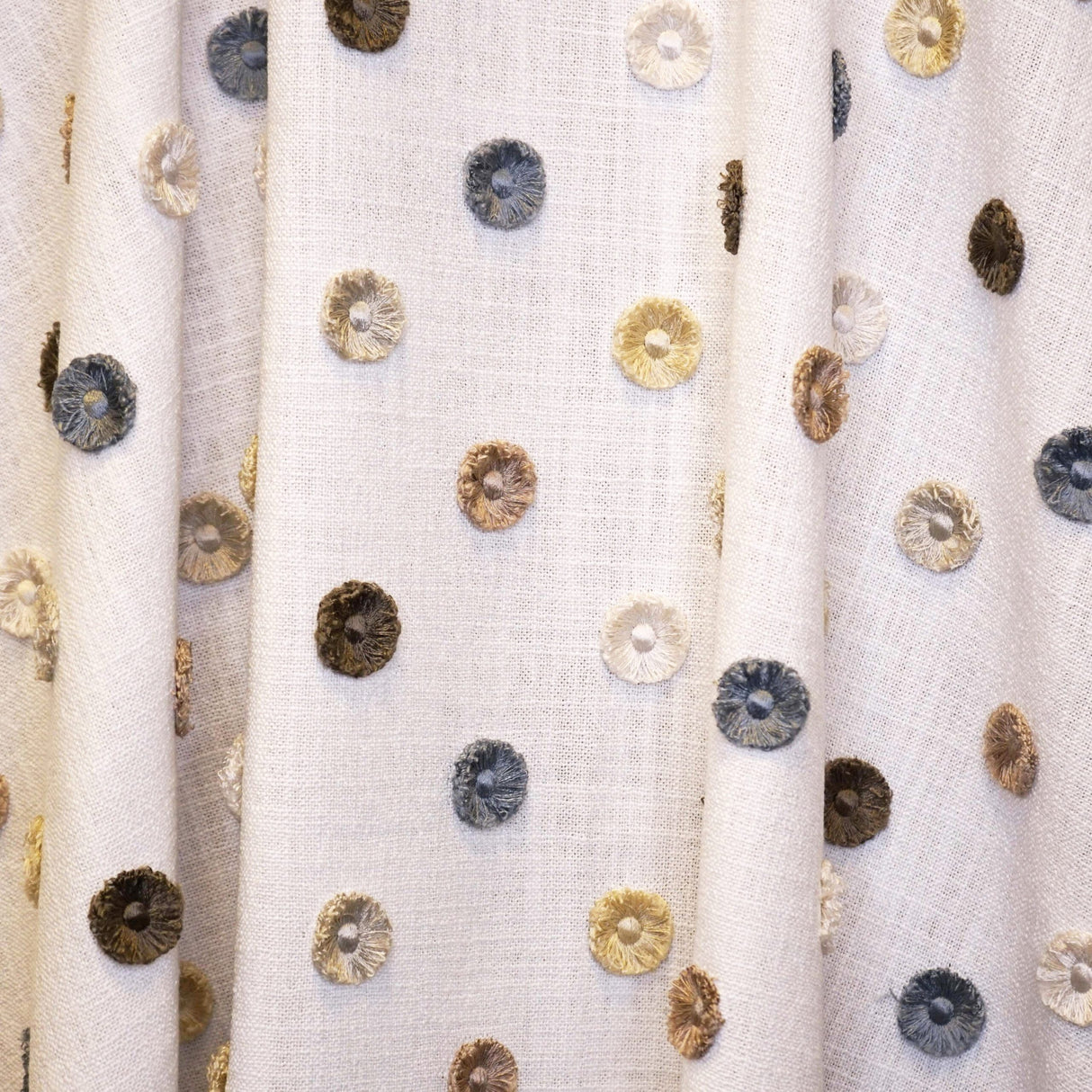 JF Fabrics 92-J9161 BUTTONS Fabric - Eade's Wallpaper & Fabric