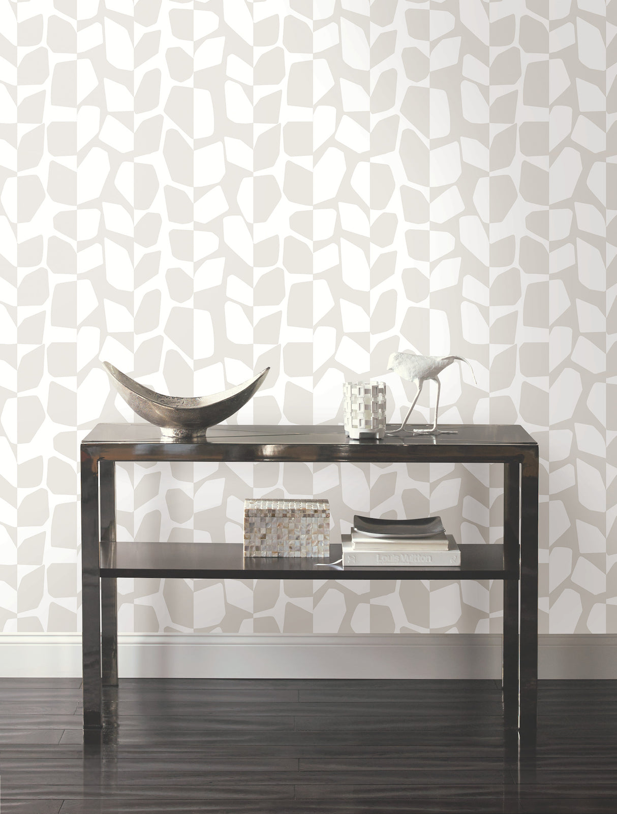 York BW3891 Primitive Vines White & Cream Wallpaper