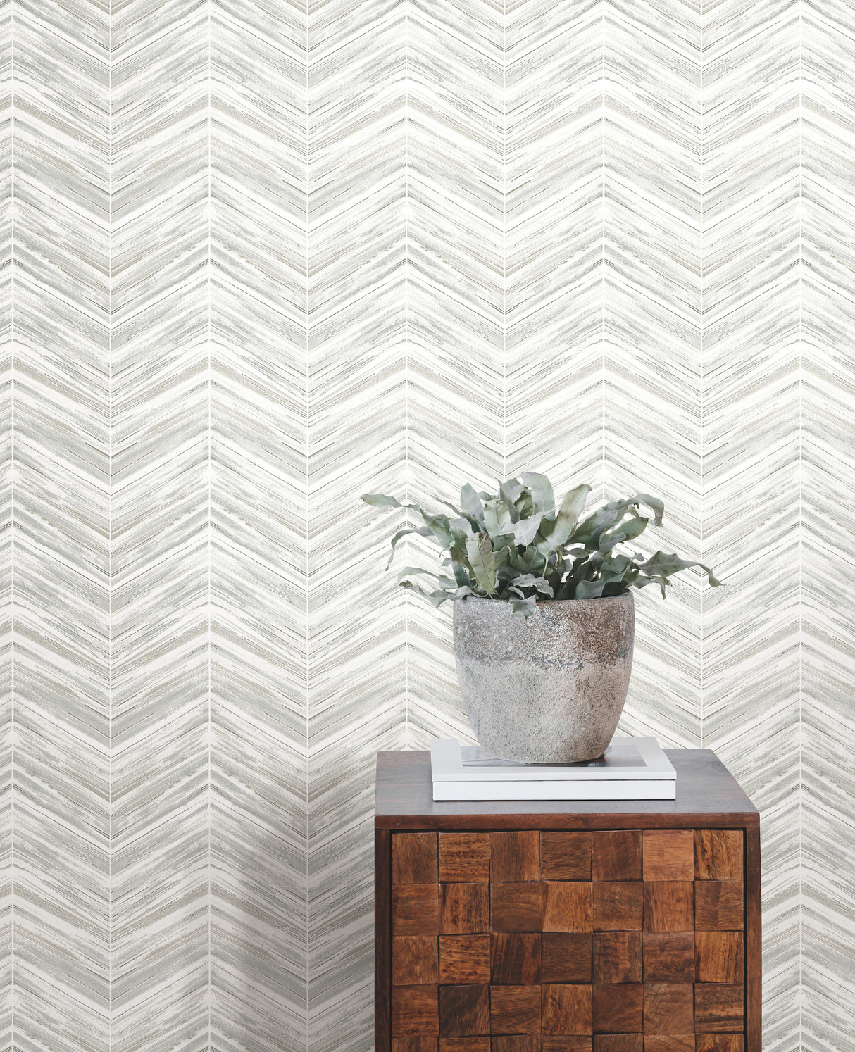 York BW3913 Petite Watercolor Chevron White & Grey Wallpaper