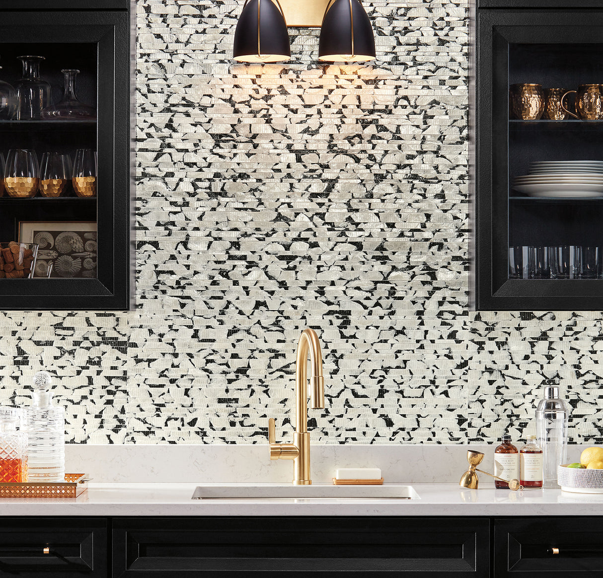 York CC1201 Capiz Offering Black & White Wallpaper