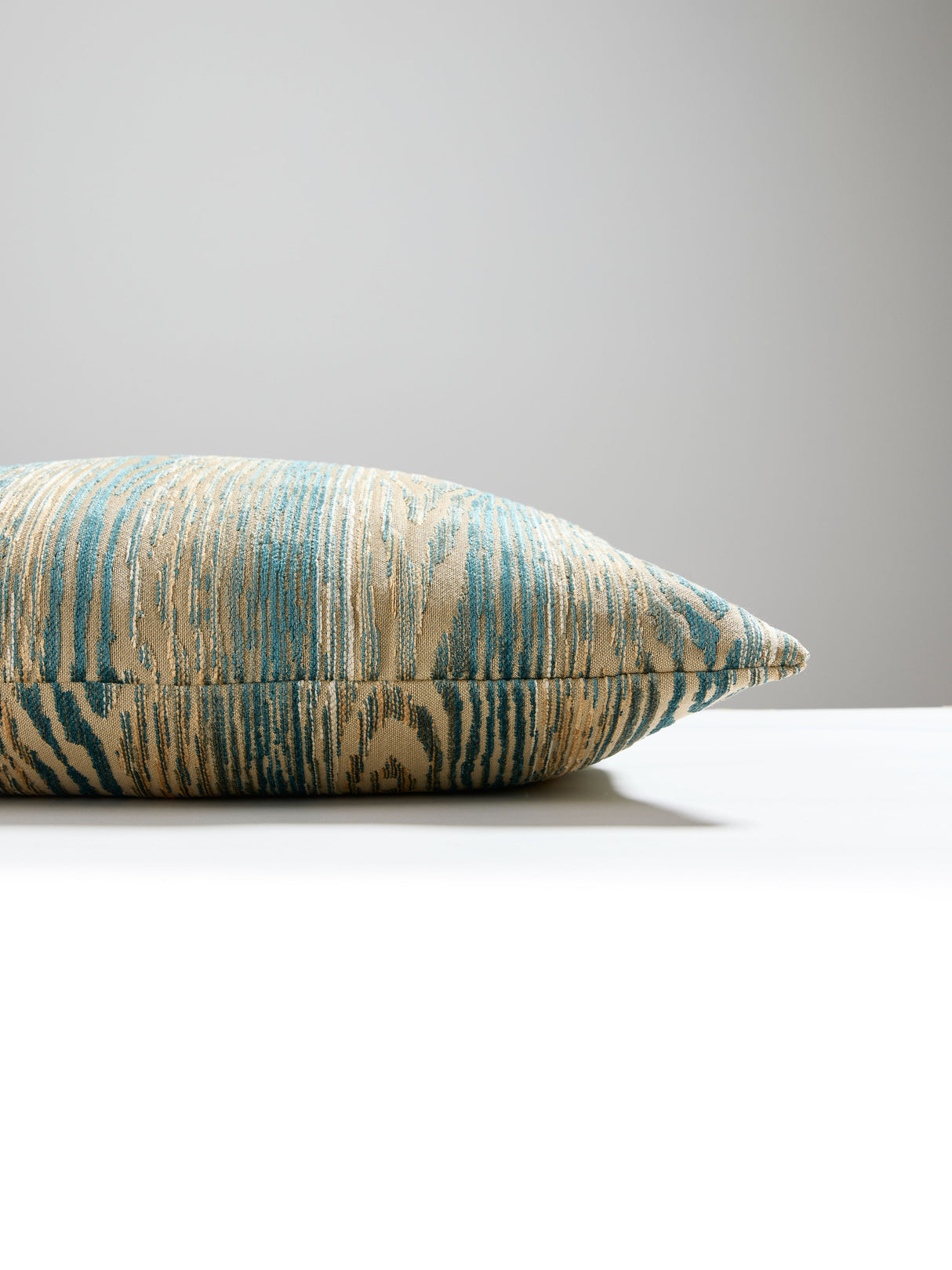 Scalamandre CD 0003MUIRPILL MUIR WOODS PILLOW - Pillow Colle