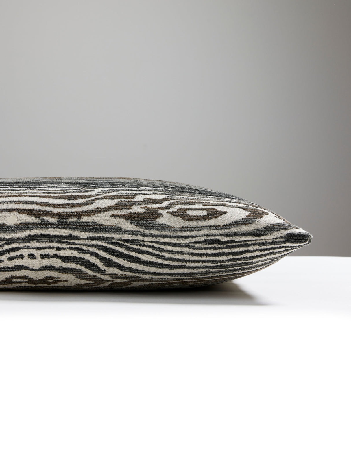 Scalamandre CD 0056LMUIRPILL MUIR WOODS PILLOW - Pillow Coll