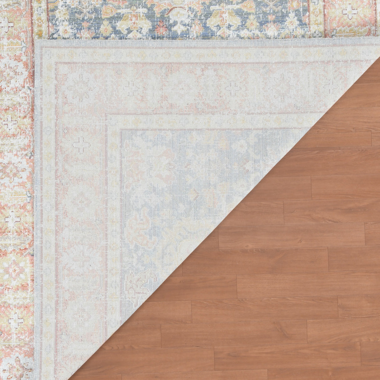 Amer Rugs CEN-15 Century Vintage Medallion /Pink Area Rug