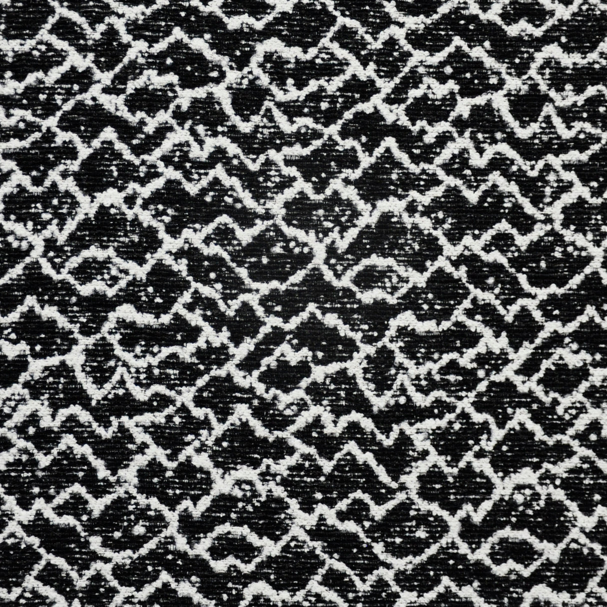 Eade’s # 825 EBONY